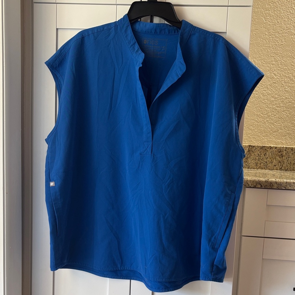 Figs Women's Sleeveless V-Neck Scrub Top in Royal Blue